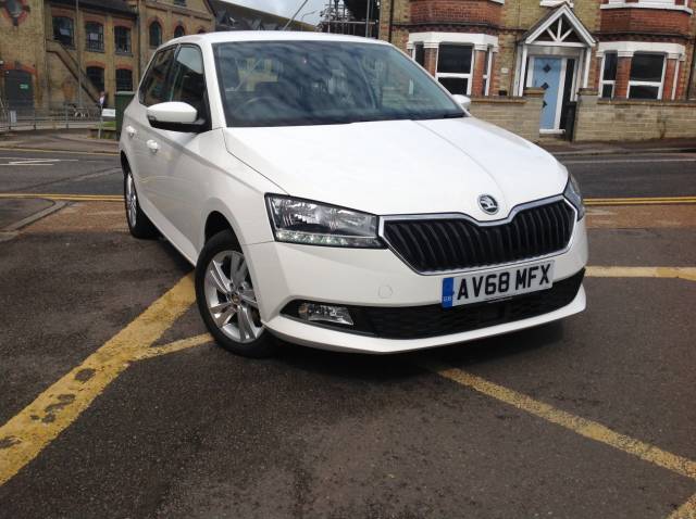 Skoda Fabia 1.0 MPI 75 SE 5dr Hatchback Petrol White